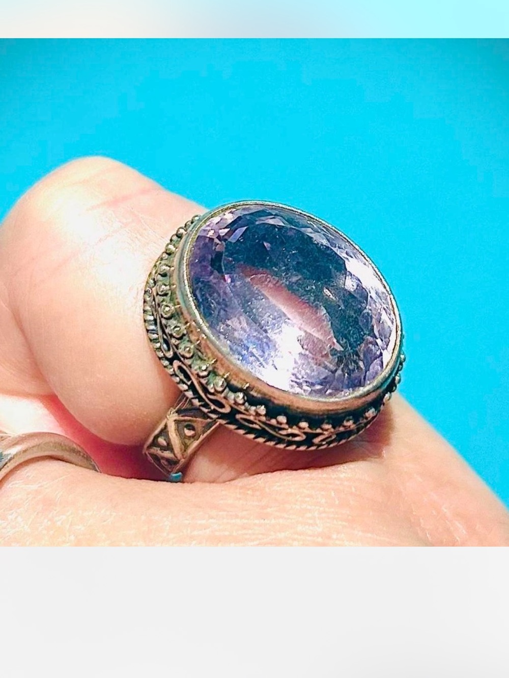 Art Deco Vintage sterling silver ring with oval amethyst.